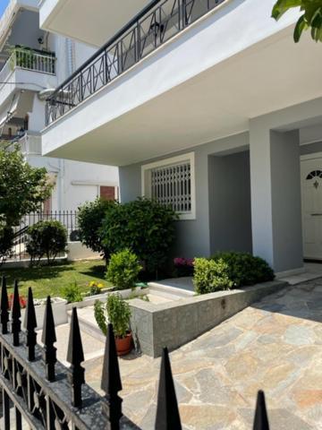 Kalimera Alimos Apartment Athen Exterior foto